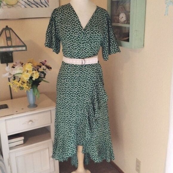Shein Retro Inspired Dress with Two Belts - Picture 1 of 12